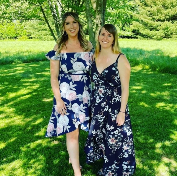 Chichi London navy and floral off the shoulder dress size L - Picture 2 of 3